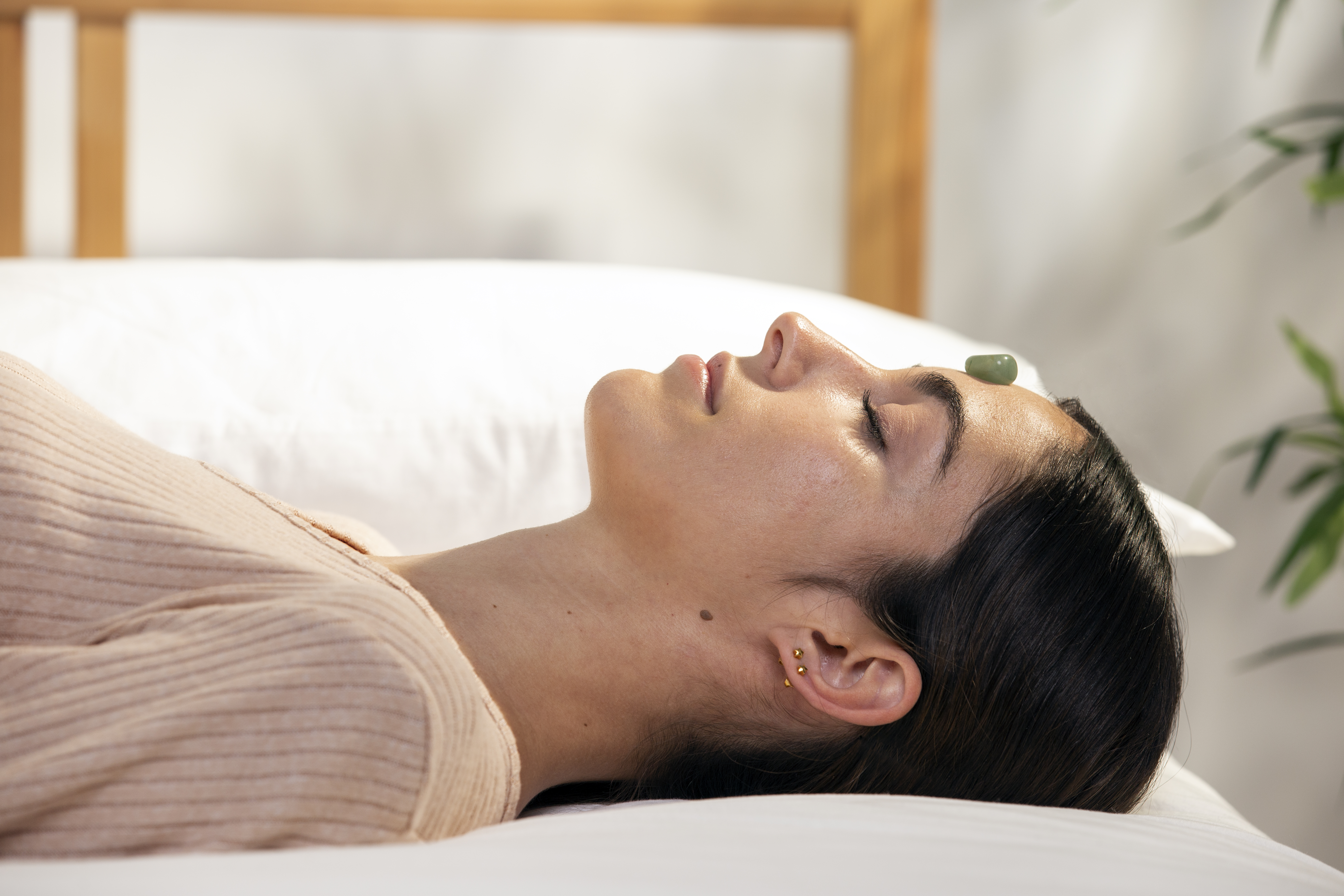 Headaches and Migraines: How Massage Therapy and Acupuncture Can Help You Find Relief Naturally